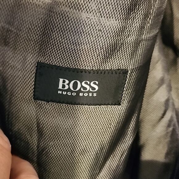 Hugo Boss double breastfed 44R - Picture 8 of 8